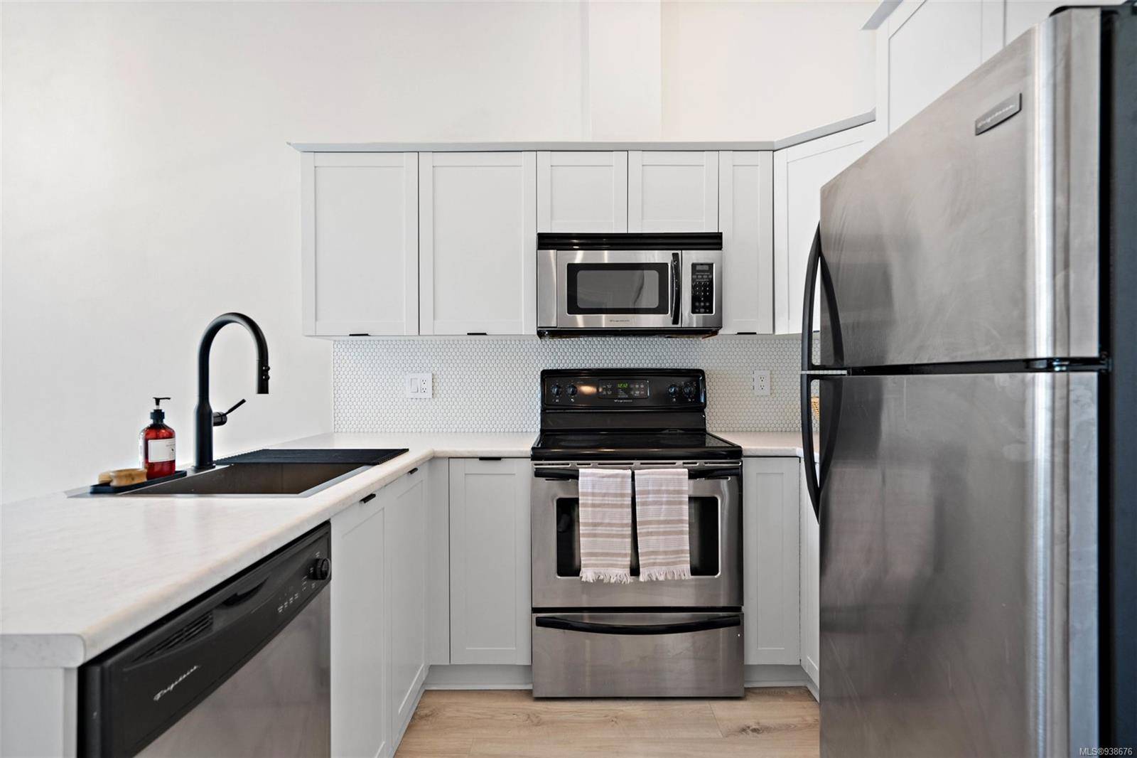 Langford, BC V9B 0G2,655 Goldstream Ave #411