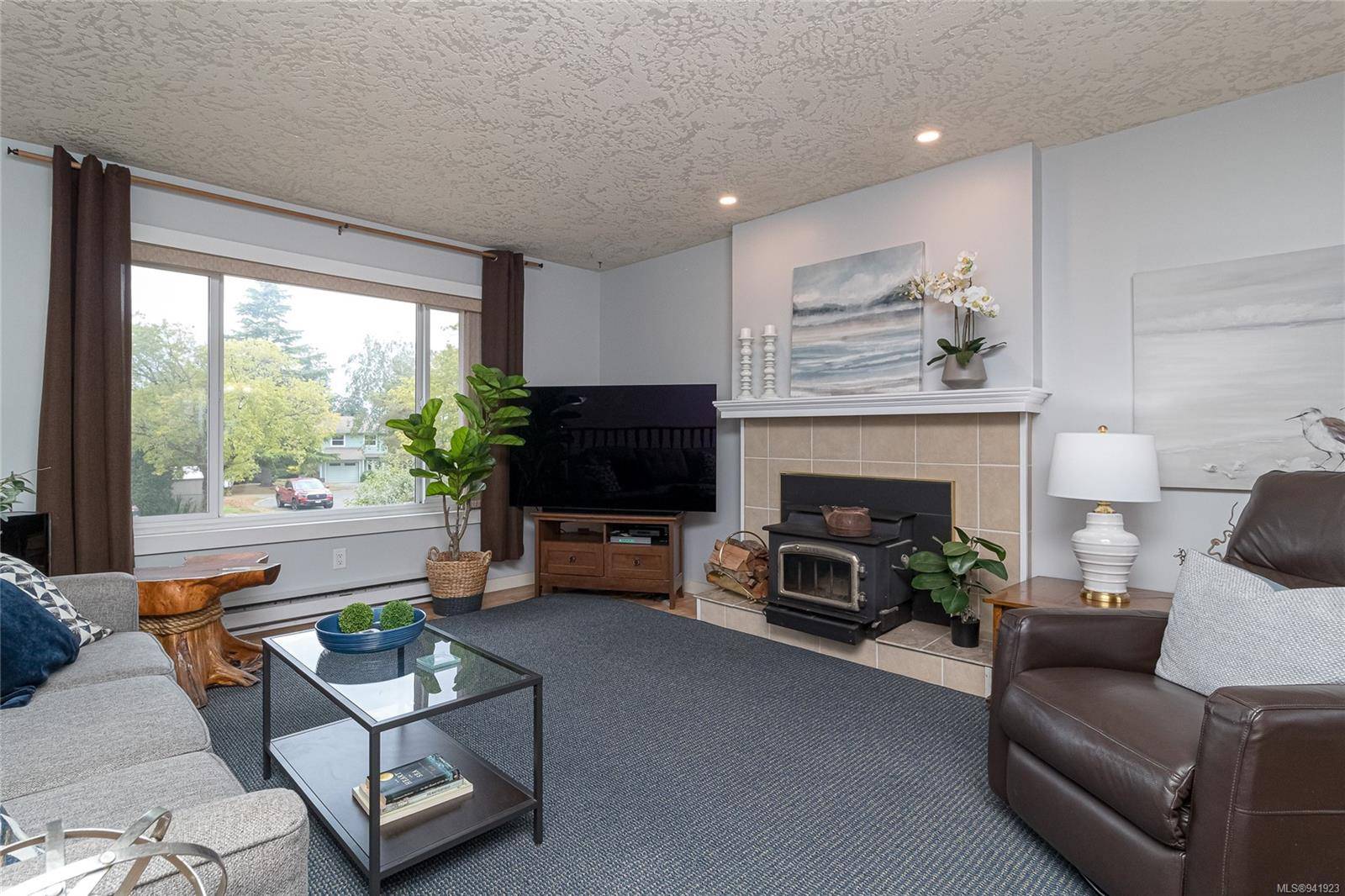 Sidney, BC V8L 4C6,10283 Rathdown Pl