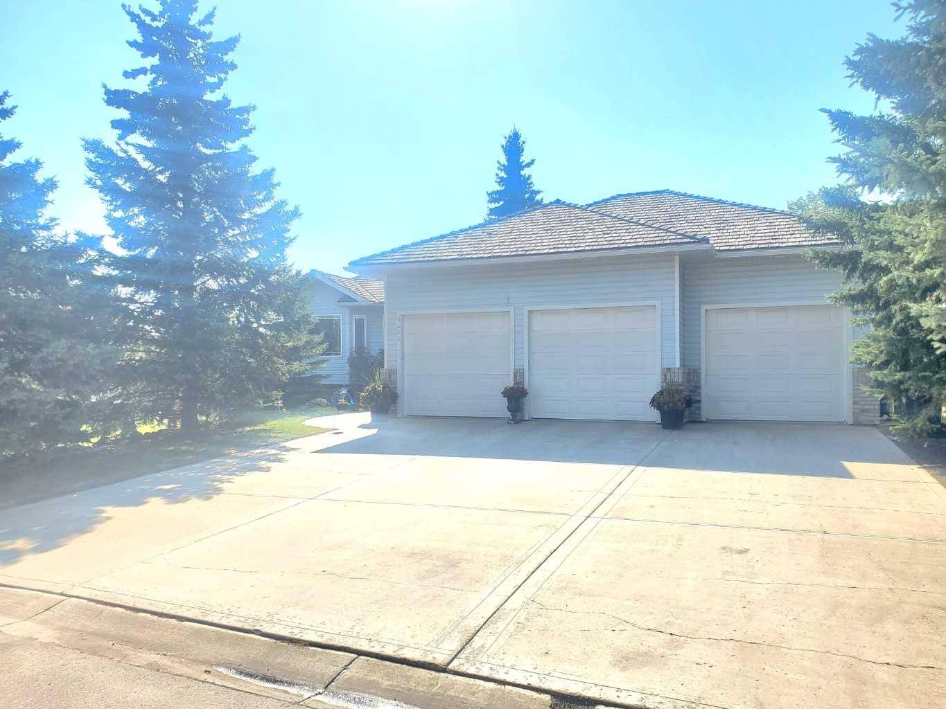 Wedgewood, AB T8W 2G6,9405 48 AVE