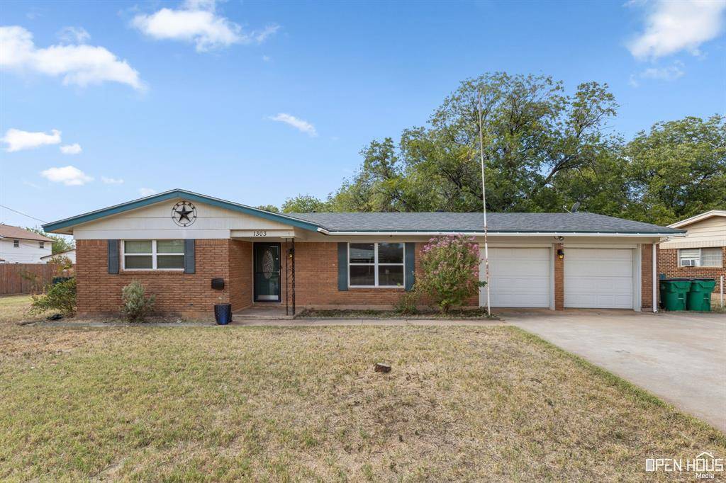 Iowa Park, TX 76367,1303 Mary Drive