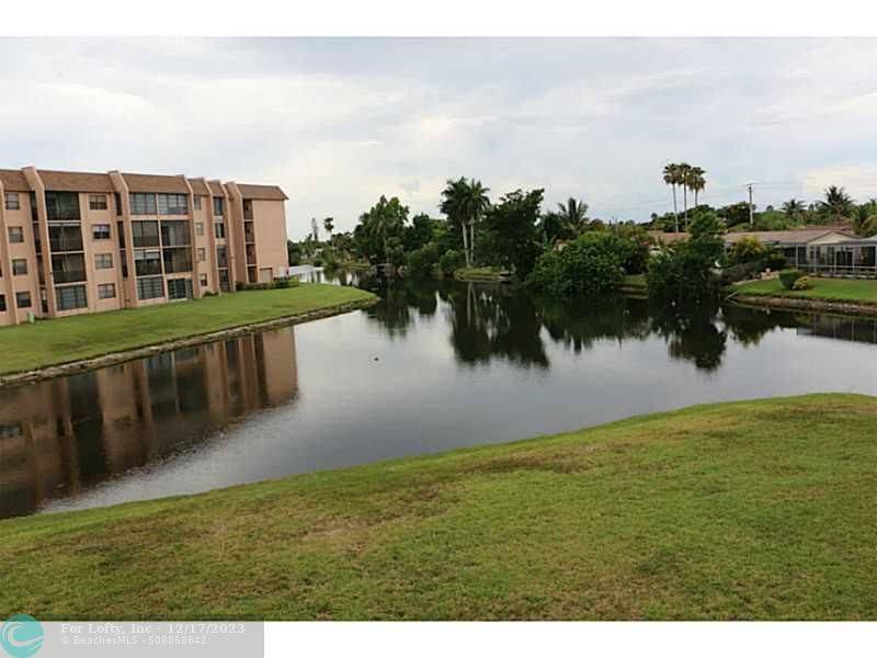 Sunrise, FL 33322,10442 Sunrise Lakes Blvd  #212