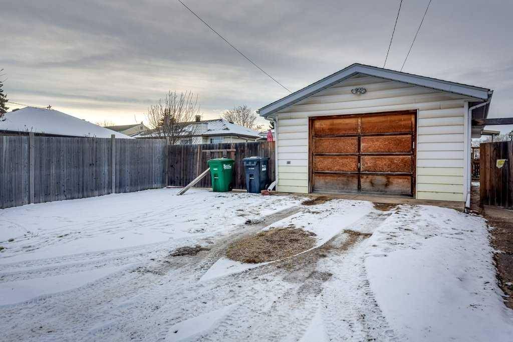 Red Deer, AB T4N 2W9,4233 40A AVE