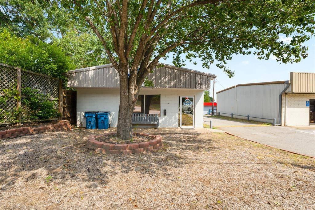 Big Sandy, TX 75755,102 N Tyler Street