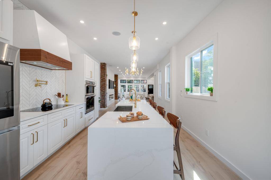 Brooklyn, NY 11209,427 78th ST