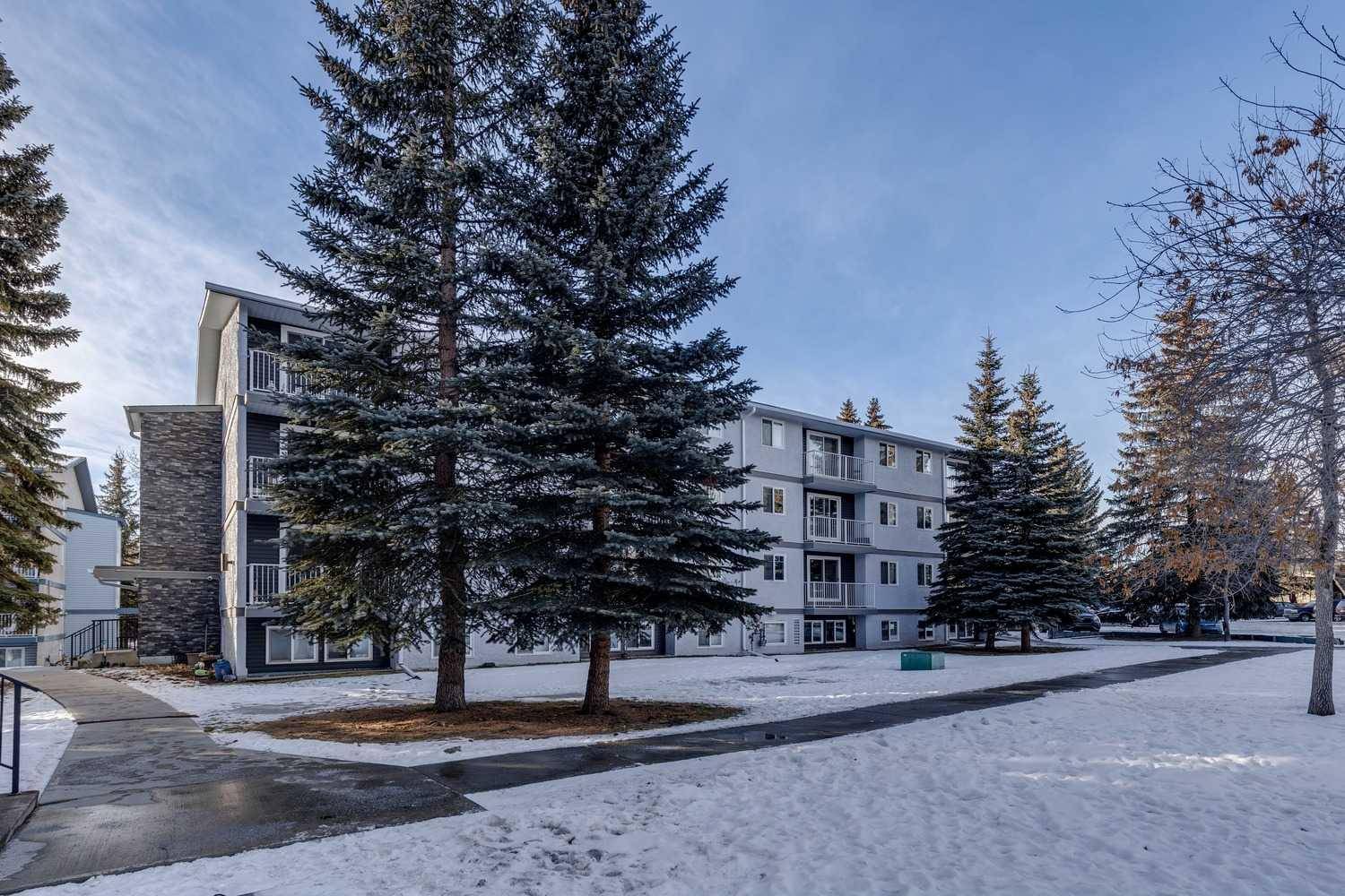 Calgary, AB t3a2e2,5601 Dalton DR NW #401C