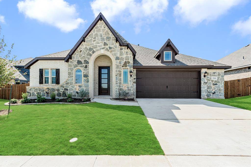 Glenn Heights, TX 75154,208 Claywood Drive