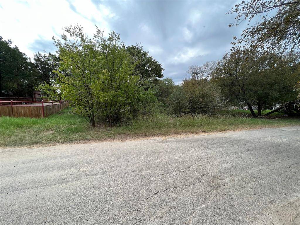 Granbury, TX 76049,144 Myrtle Lane