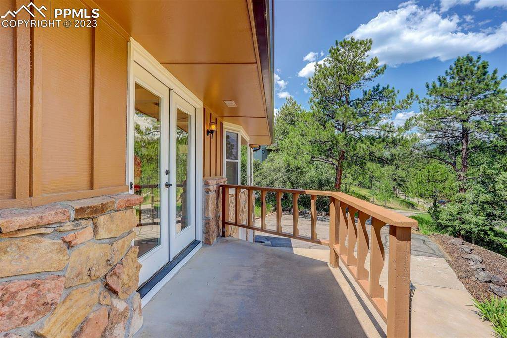 Larkspur, CO 80118,6026 S Pike DR