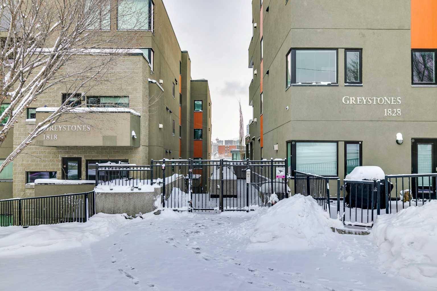 Calgary, AB T2T3S9,1828 14 ST SW #306