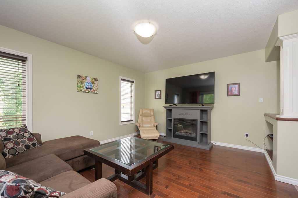 Athabasca, AB T9S 1J3,4208 Hees CT