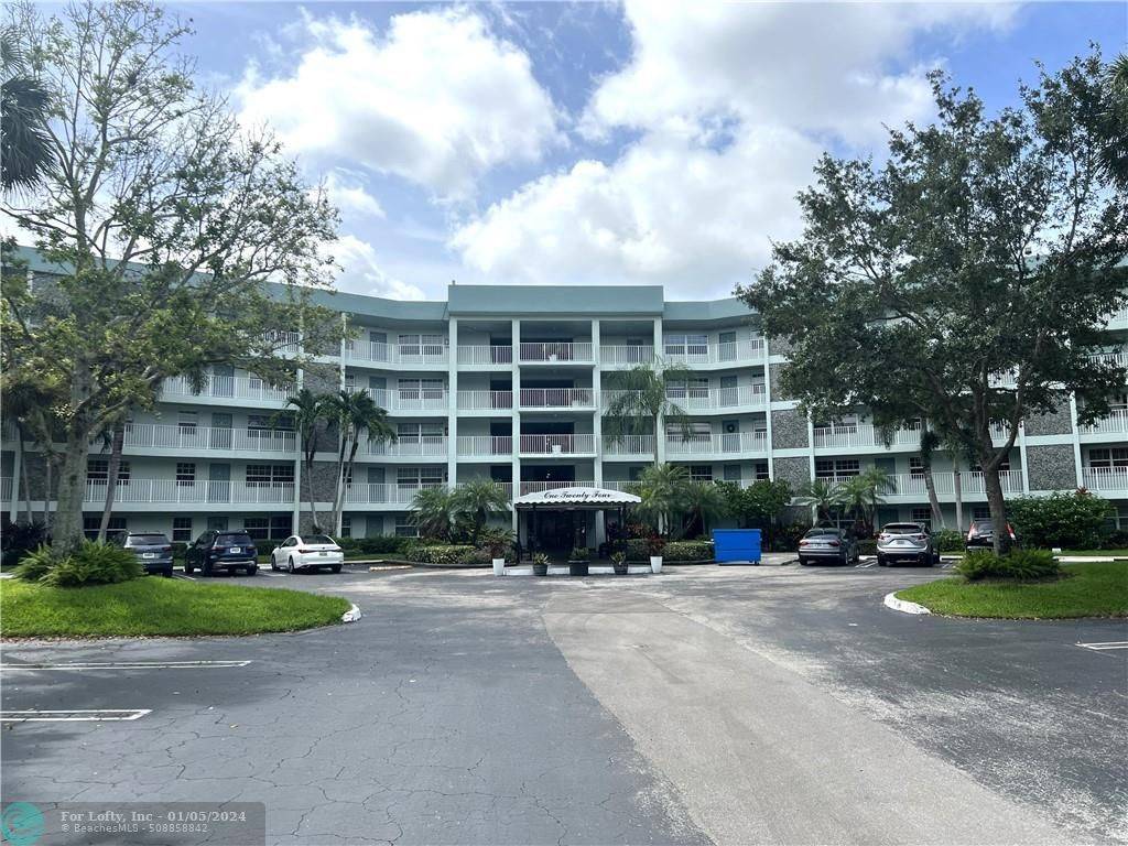 Pompano Beach, FL 33069,806 Cypress Grove Ln  #402