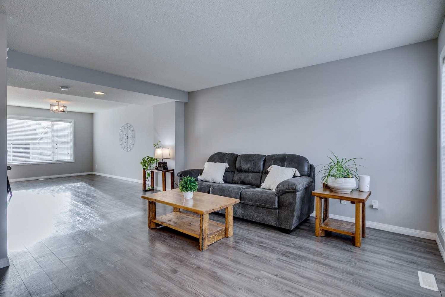 Calgary, AB T2Z 4S3,140 Prestwick Villas SE