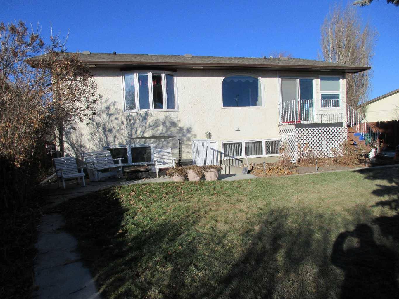 Lethbridge, AB T1K 4W8,95 ELM CRES S