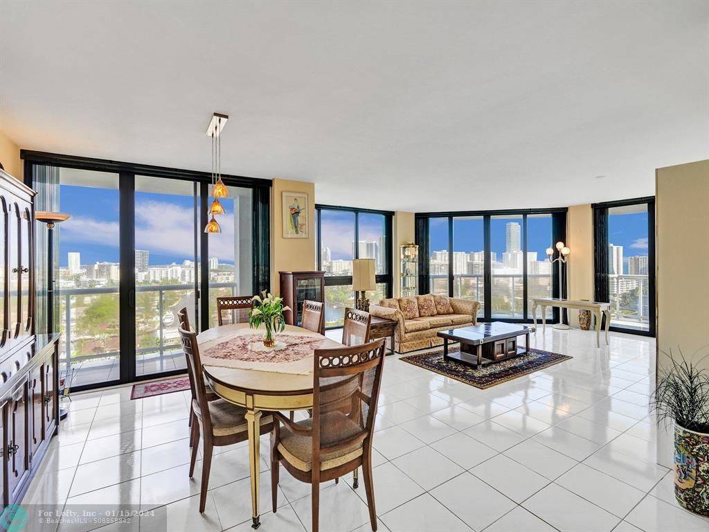 Aventura, FL 33180,3640 Yacht Club Dr  #1605