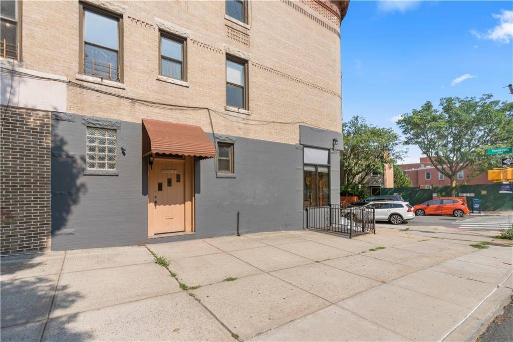 101 Vanderbilt ST, Brooklyn, NY 11218