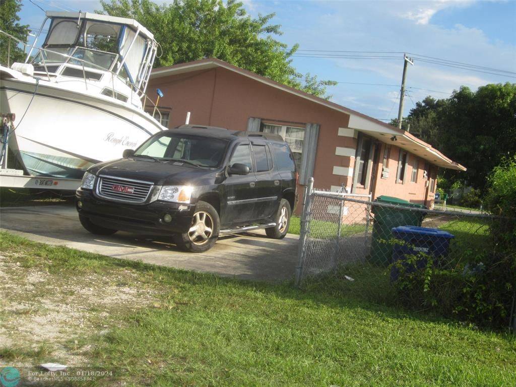 Miami, FL 33147,2119 NW 64th St