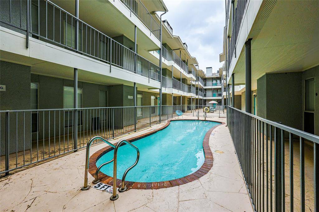 Dallas, TX 75246,4502 Gaston Avenue #214