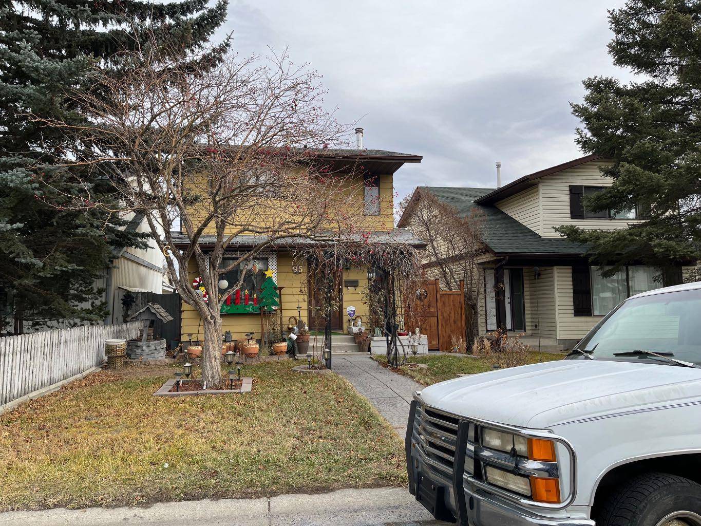 Calgary, AB T2A 6J2,95 Abergale Close NE