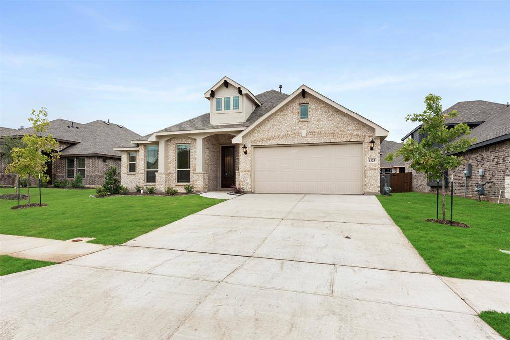 Crowley, TX 76036,1325 Fox Glen Trail