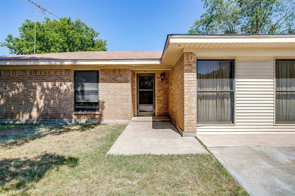 Weatherford, TX 76086,1110 N Elm Street