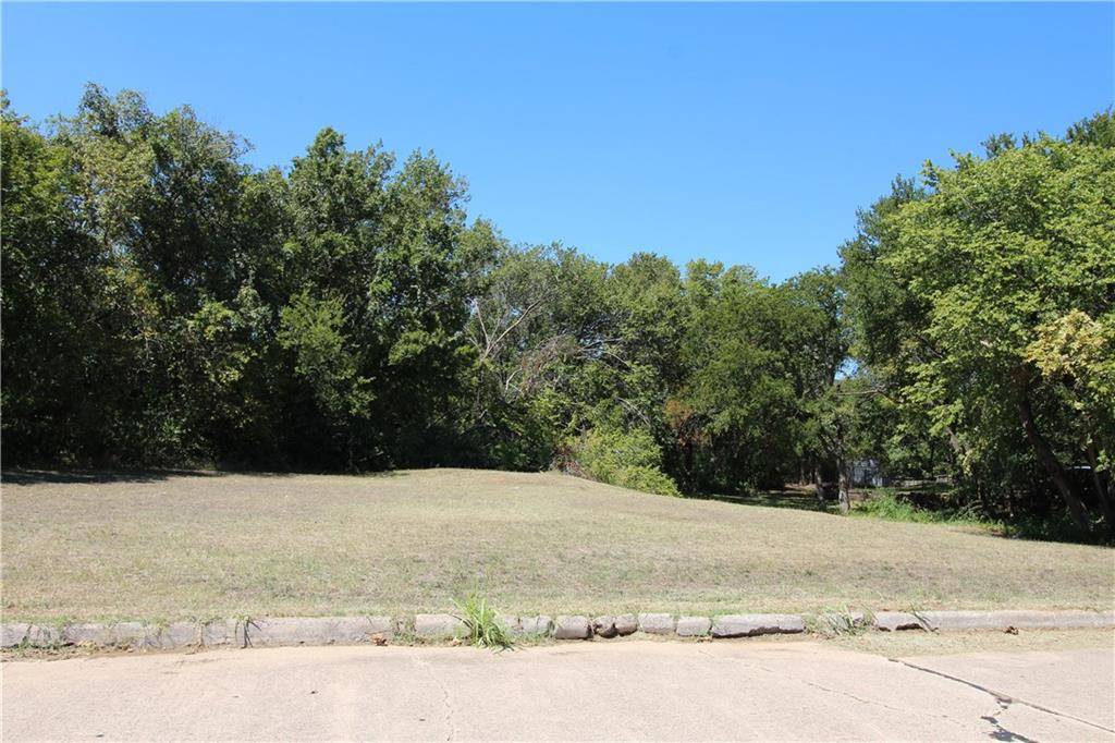 Kennedale, TX 76060,101 Oakridge Trail