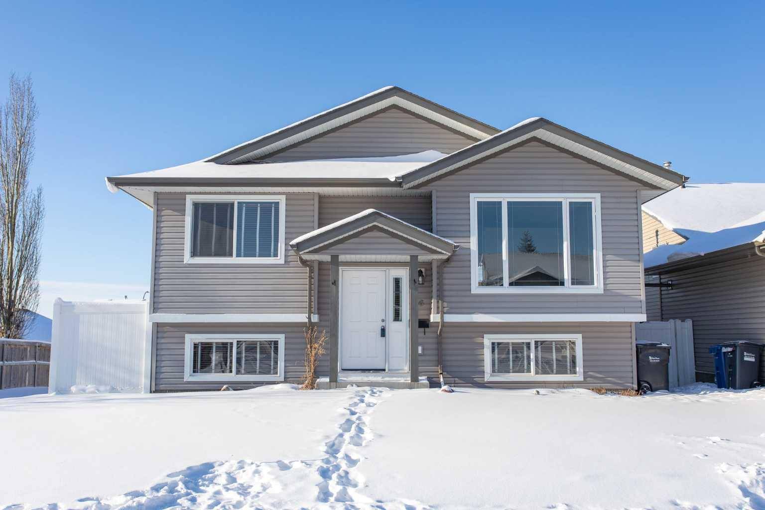 Red Deer, AB T4R 3N1,36 Isaacson CRES