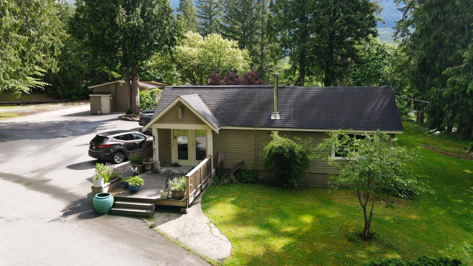 Madeira Park, BC V0N 2H1,13483 SUNSHINE COAST HIGHWAY