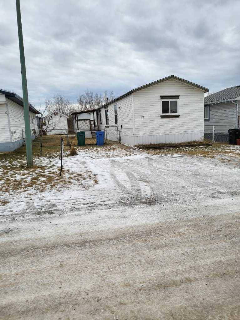 Beaverlodge, AB T0H 0C0,600 14th ##28