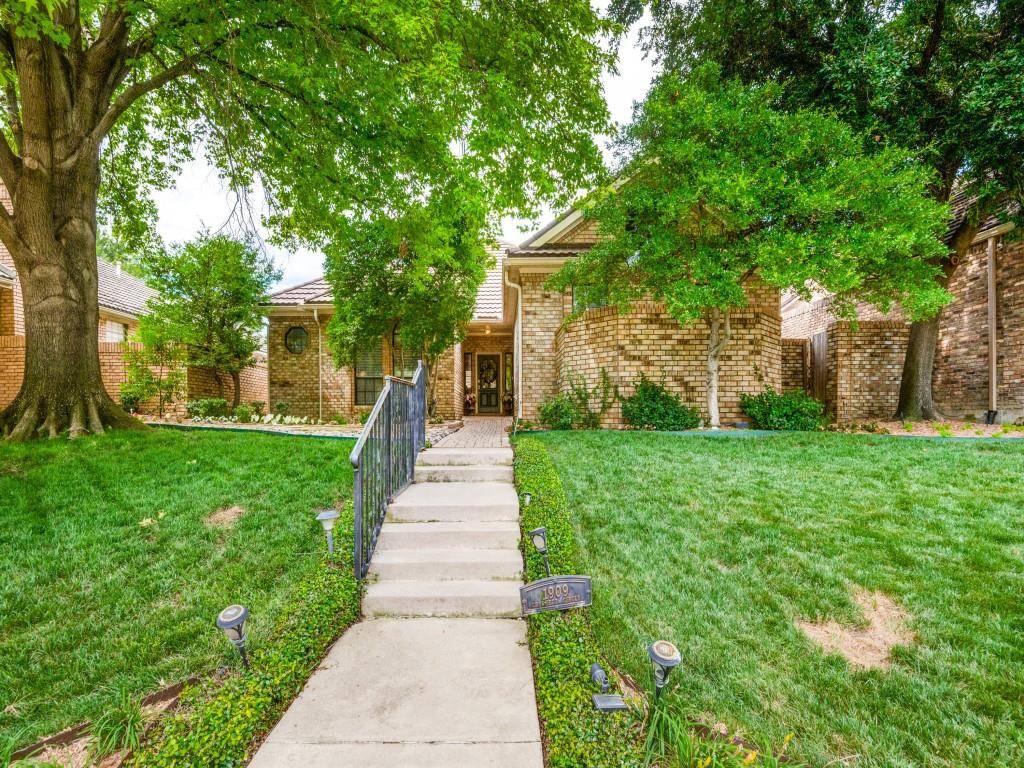 Irving, TX 75038,1909 Crockett Circle