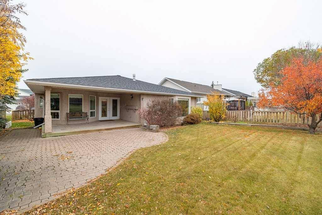 Sylvan Lake, AB T4S 1G3,35 Willow Springs CRES