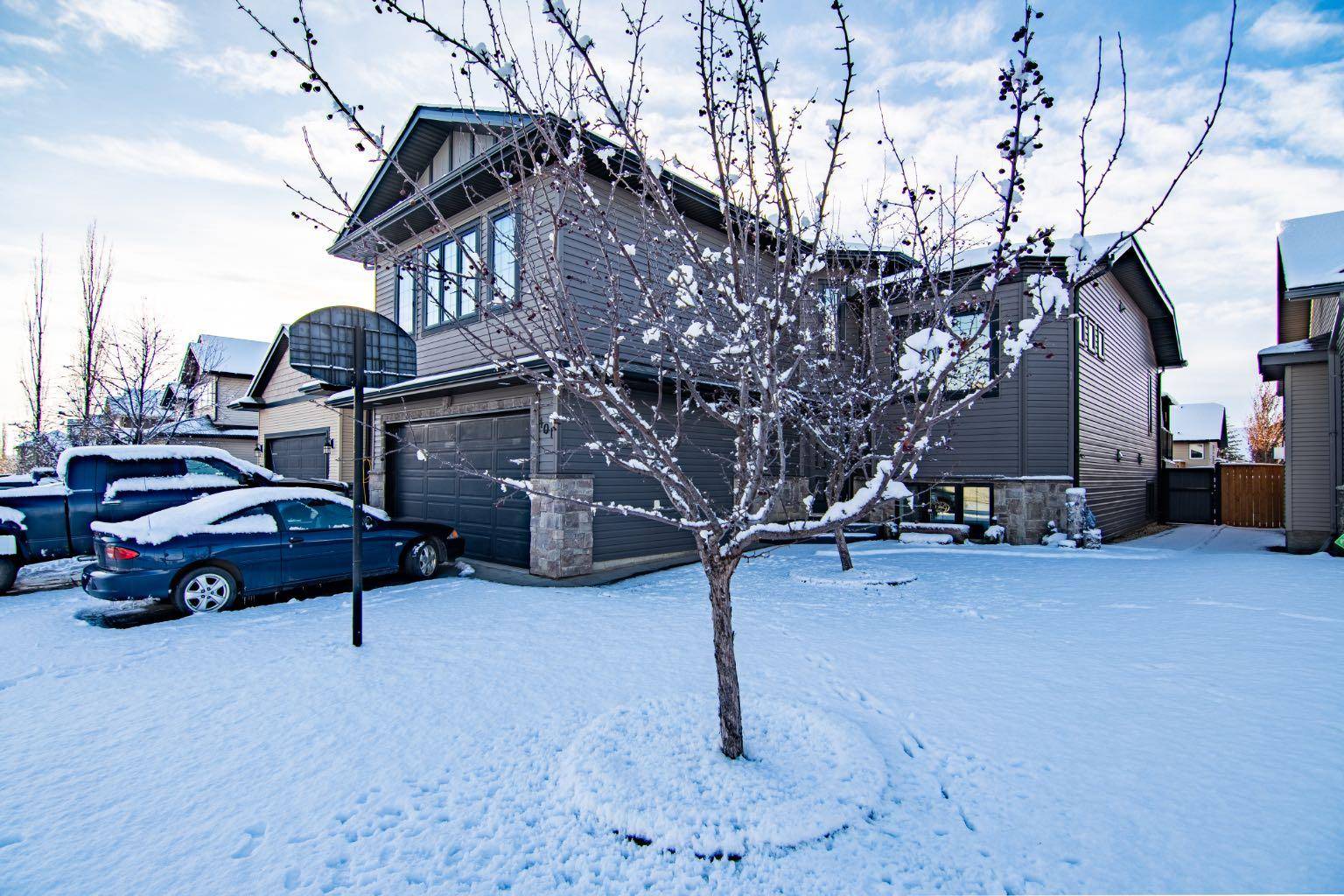 Red Deer, AB T4R 0H8,101 Vincent Close