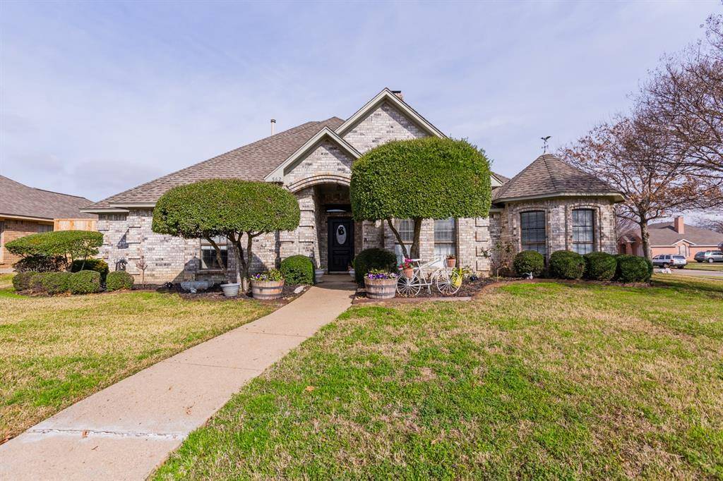 Grand Prairie, TX 75052,562 Clayton Street