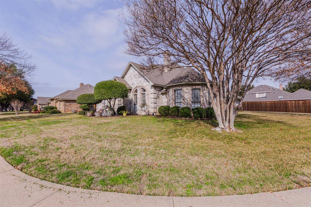 Grand Prairie, TX 75052,562 Clayton Street