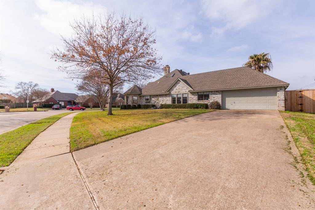 Grand Prairie, TX 75052,562 Clayton Street