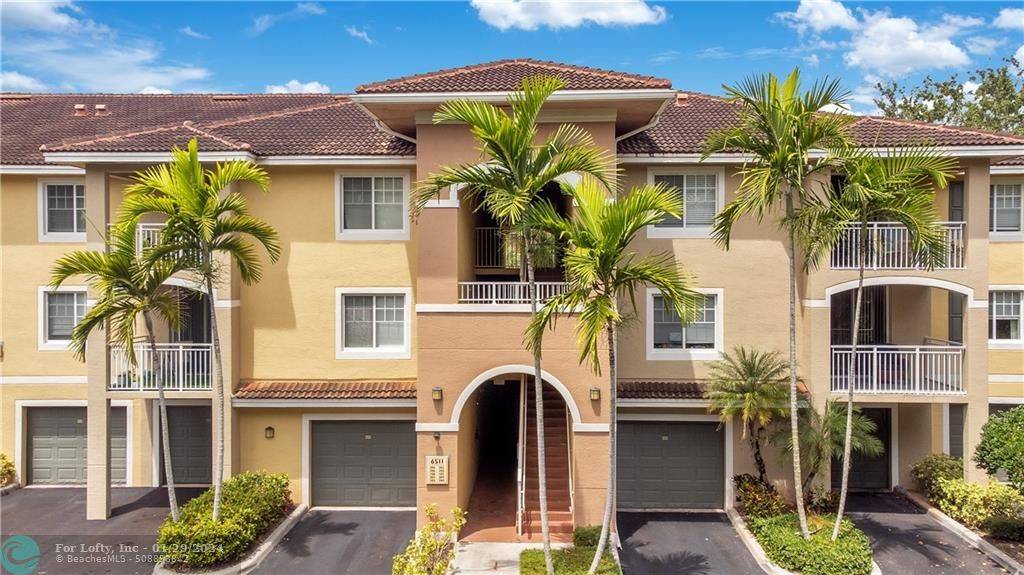 Royal Palm Beach, FL 33411,6511 Emerald Dunes Dr  #106