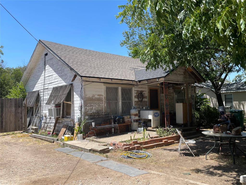 Lacy Lakeview, TX 76705,218 Birch Street