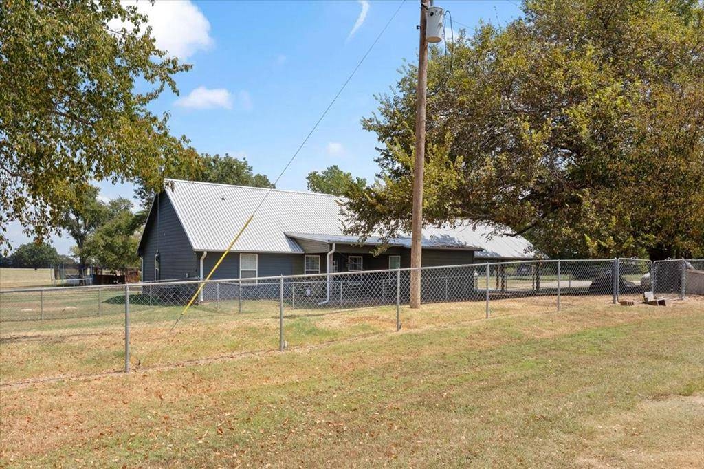 Bonham, TX 75418,1605 County Road 1155