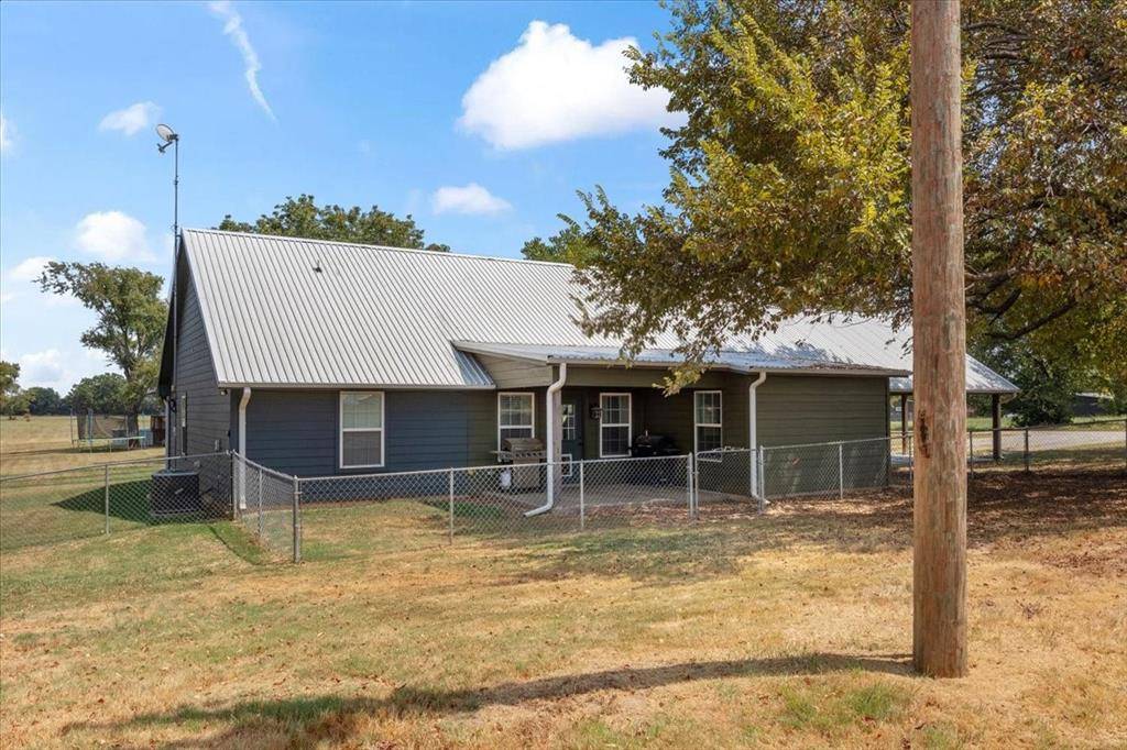 Bonham, TX 75418,1605 County Road 1155