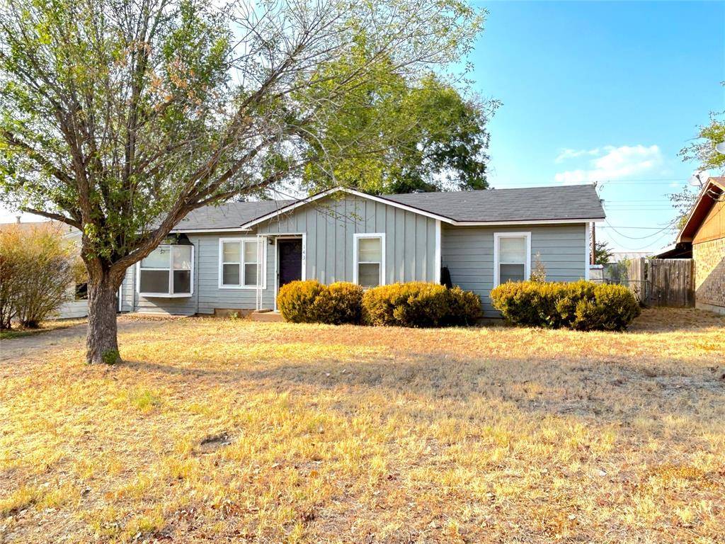 Graham, TX 76450,1431 Avenue D