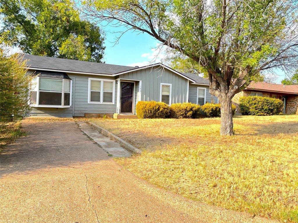 Graham, TX 76450,1431 Avenue D