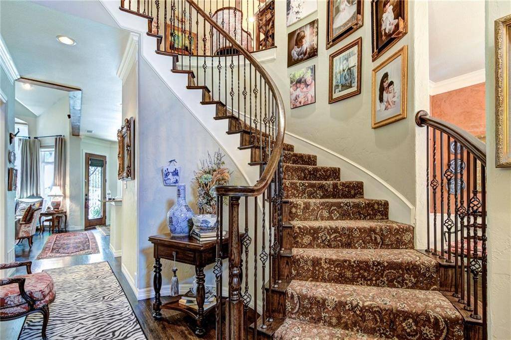 Mckinney, TX 75072,812 Creekline Way