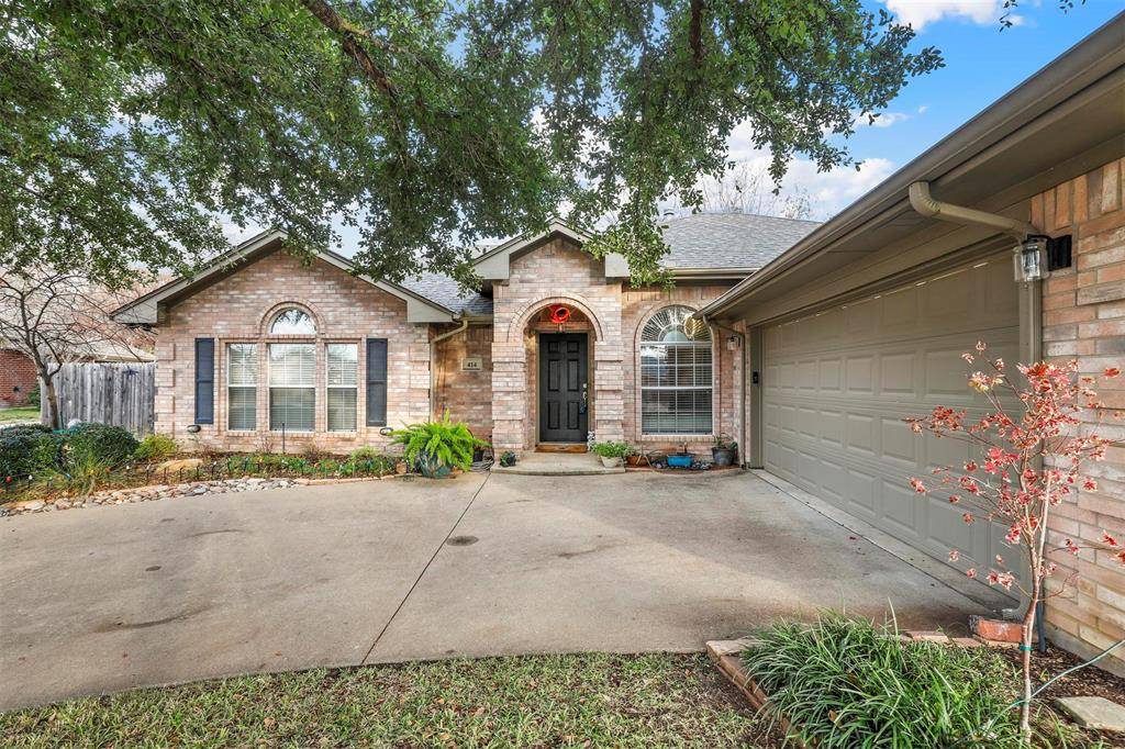 Kennedale, TX 76060,414 Glenbrook Drive