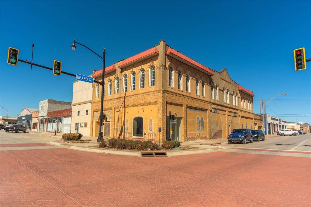 Shawnee, OK 74801,102 W Main Street