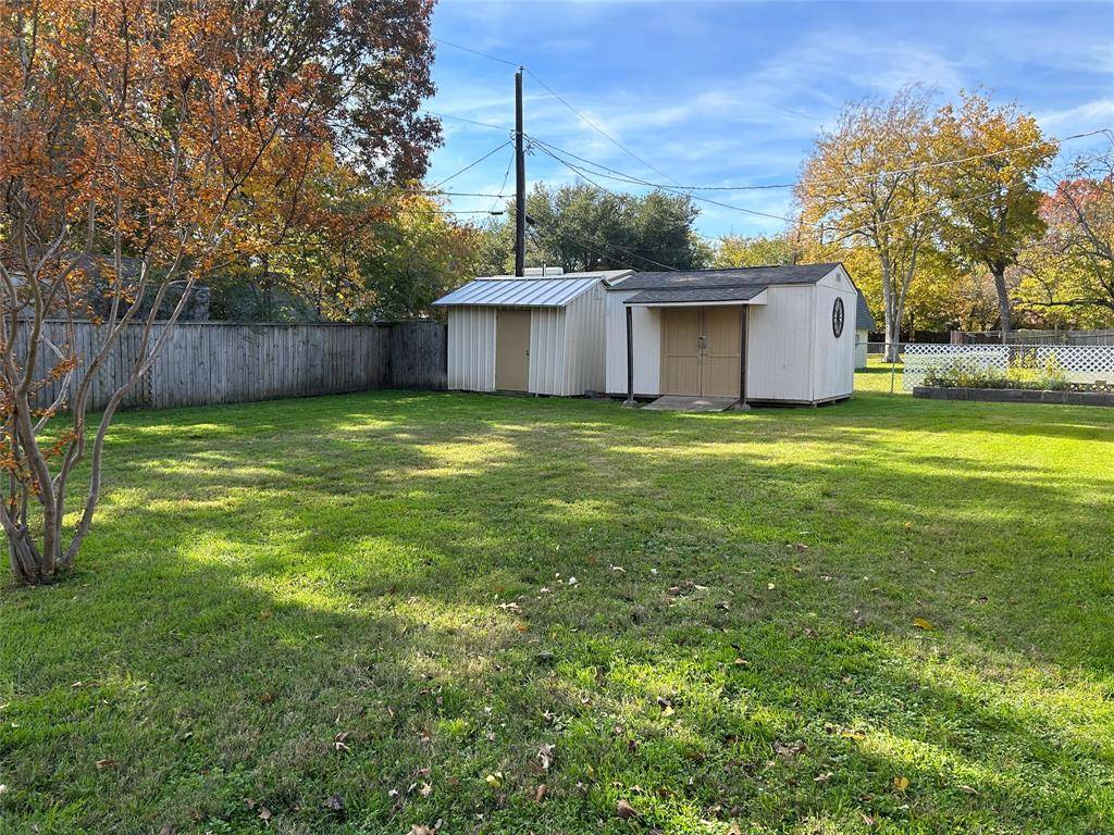 Grapevine, TX 76051,446 Holly Street