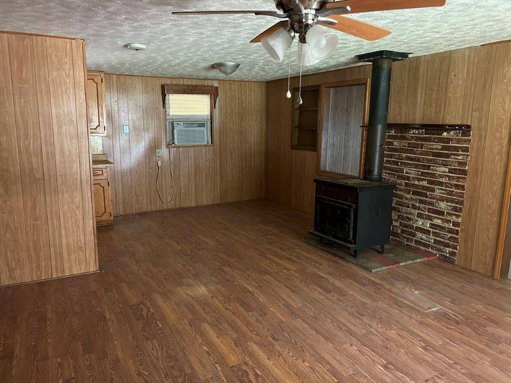 Scurry, TX 75158,15876 S 3rd Street