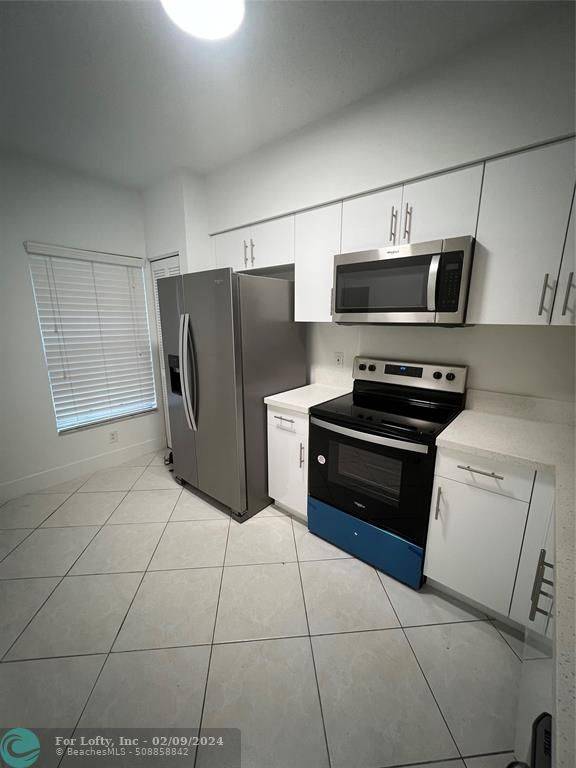 Weston, FL 33326,209 Mallory Ct  #209