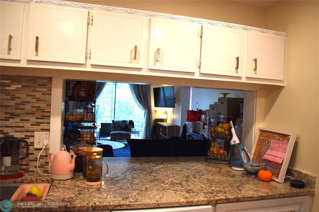 Plantation, FL 33313,5275 NW 10th Ct #306