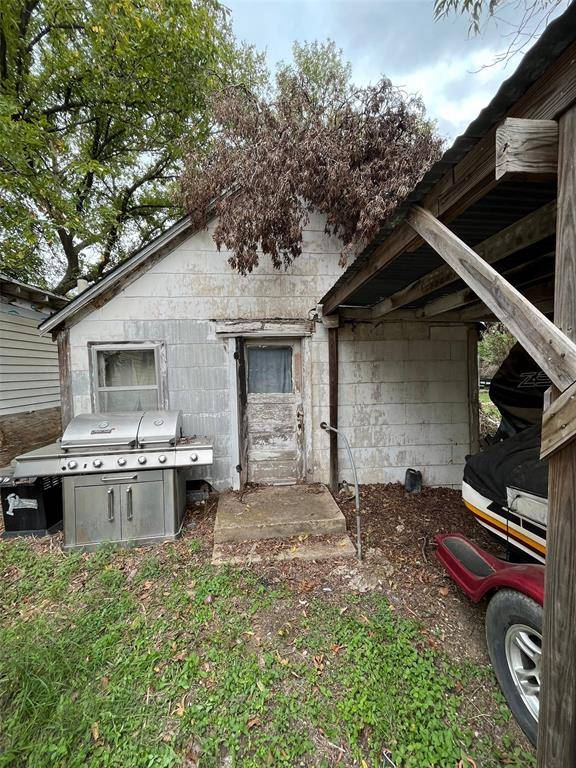 Cleburne, TX 76031,1014 Trinity Street