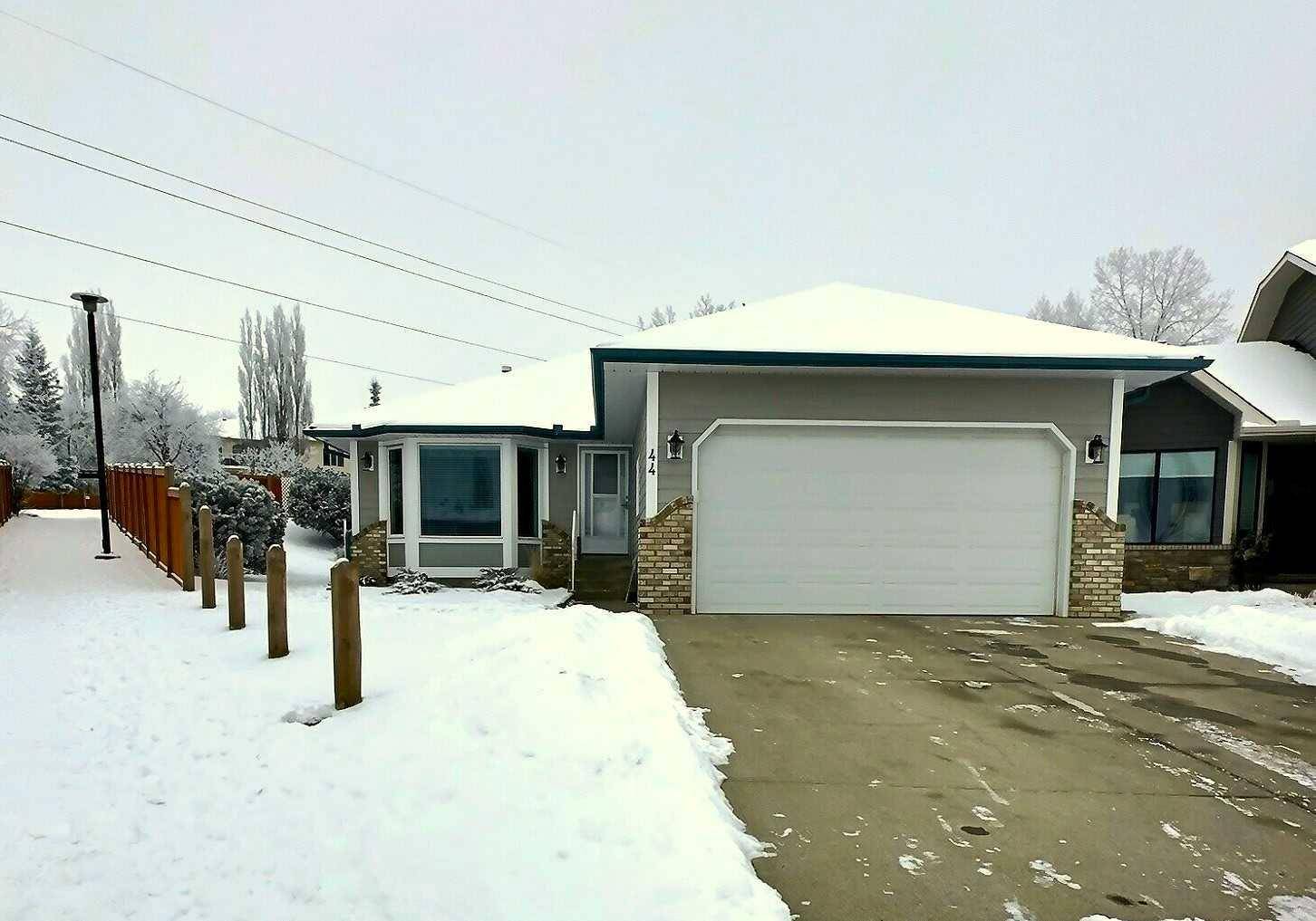 Calgary, AB T3L 1V8,44 Scanlon PL NW