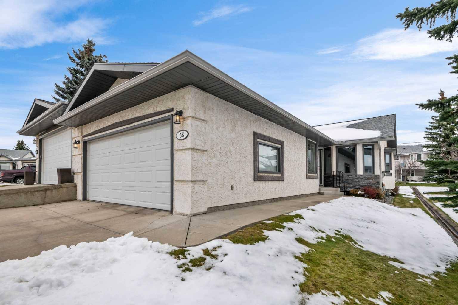 Calgary, AB T3G 3W6,68 Arbour Cliff CT NW